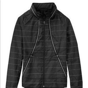 NWT Athleta Run On Jacket, Black, Size L